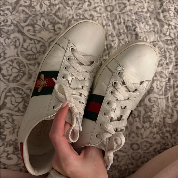 Gucci White Leather Sneakers with Red & Green Stripe and Gold Bee - Picture 4 of 5